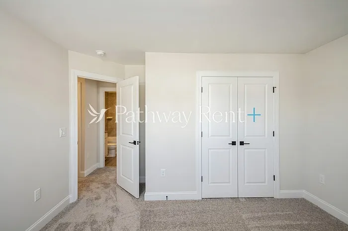 123 Wembury Ln — Photo 20
