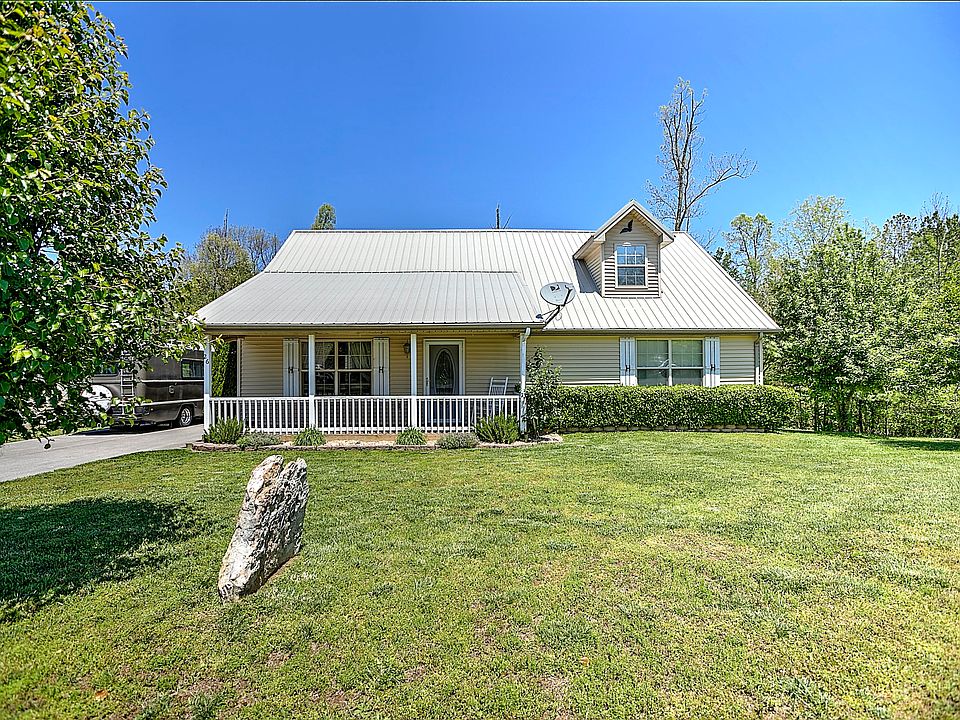 1st image of 26 Pride Rock Ln