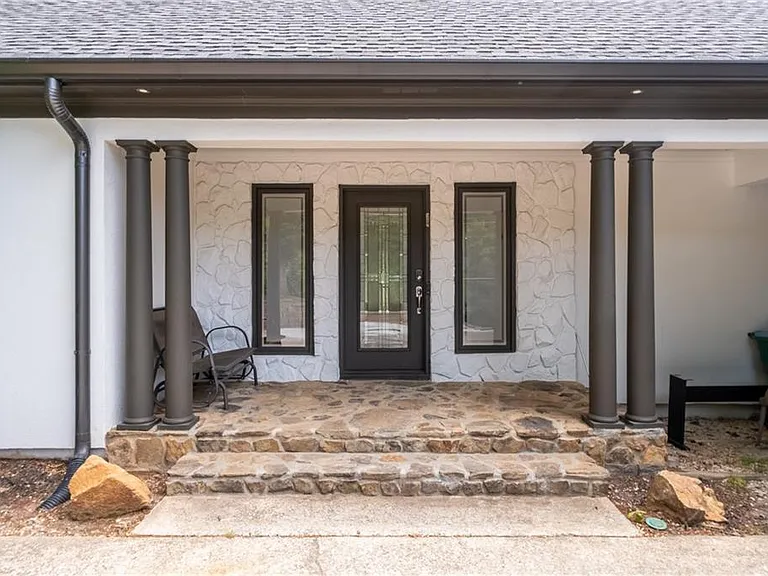 4610 Morton Rd — Photo 5
