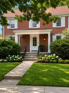 728 S Ashland Ave, La Grange, IL, 60525