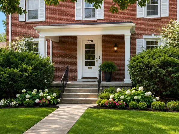 728 S Ashland Ave, La Grange, IL 60525