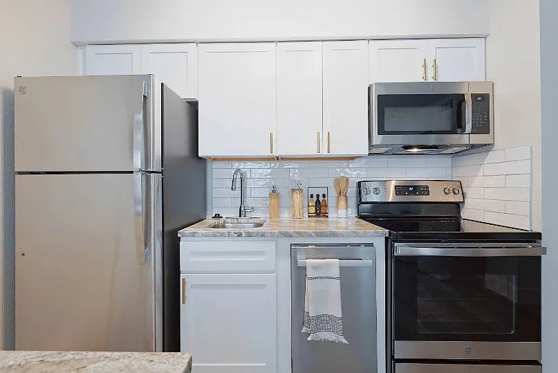TRELLIS Canyon Creek Apartments — Photo 2