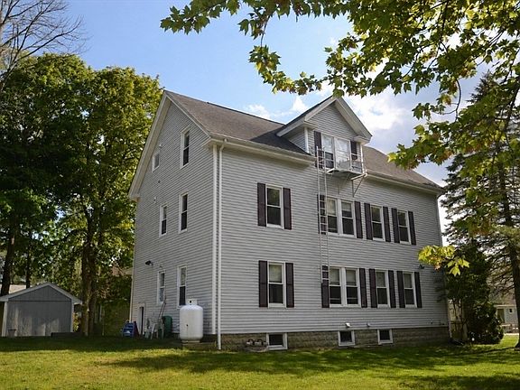 2nd image of 87 Lakeside Ave