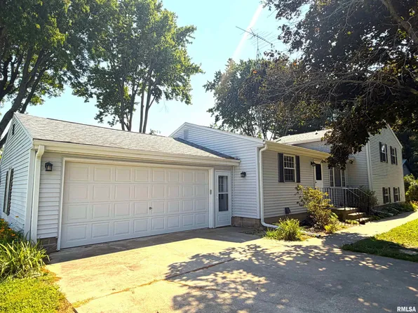 1521 N Mount Zion Rd, Jacksonville, IL 62650