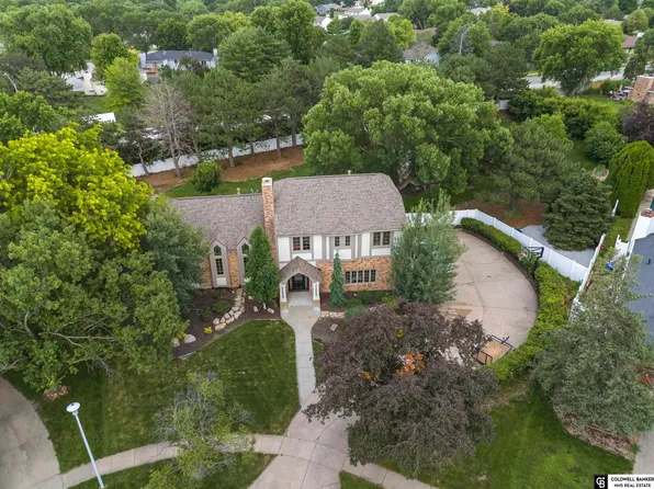 2601 Bretigne Cir, Lincoln, NE 68512