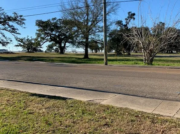442 Howard Ave, Biloxi, MS 39530