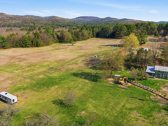 4th image of 863 E Schroon River Road
