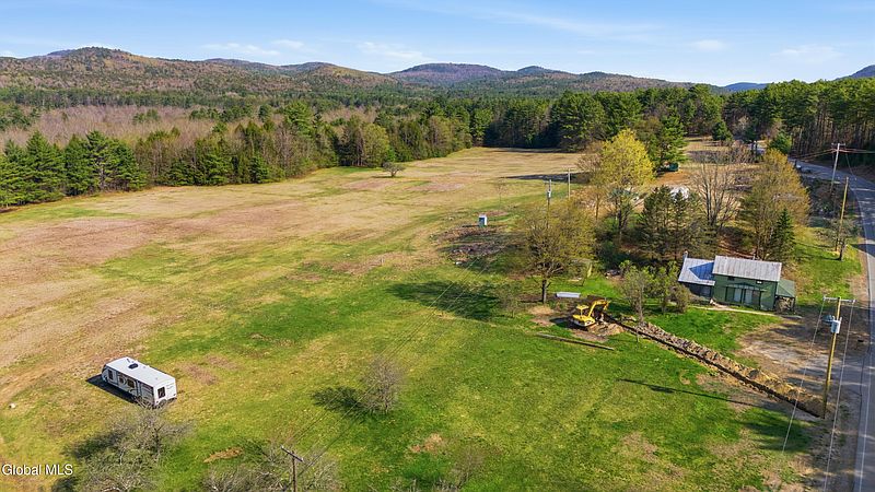 4th image of 863 E Schroon River Road