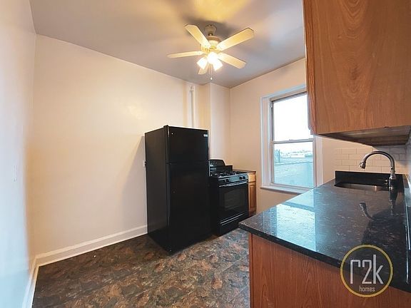 4th image of 31-69 33rd St #23B