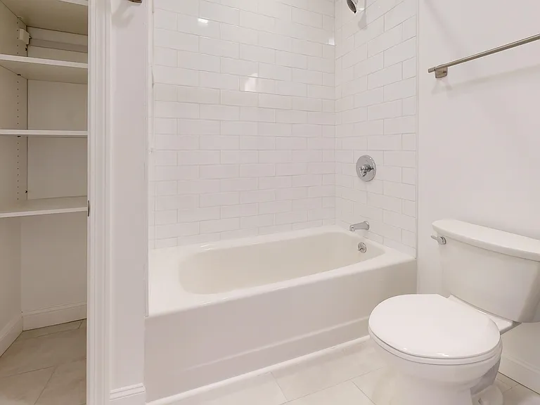 231 Main Street — Photo 8