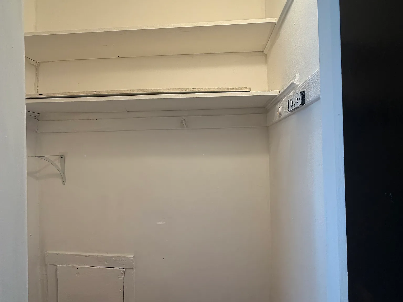 1 bed, 800 sqft, $1,300 — Photo 4