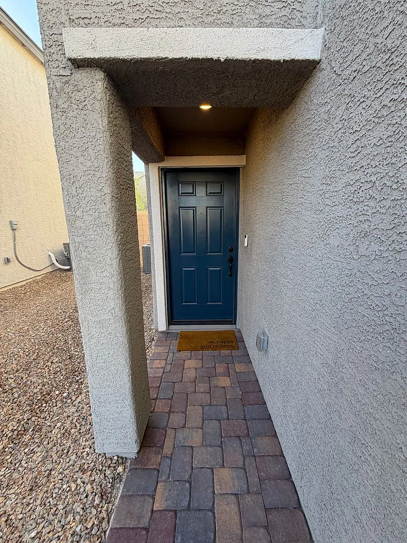 Modern 3-Bedroom Home in Southwest Las Vegas! — Photo 2
