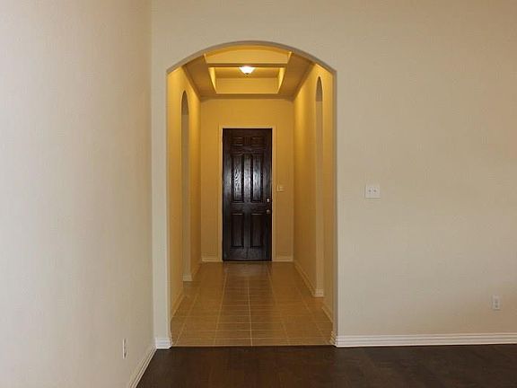 2nd image of 5808 Fremont Dr