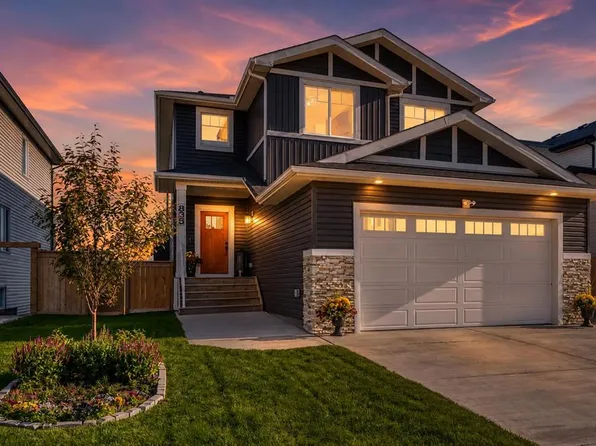 835 N Lakewood Cir, Strathmore, AB T1P 0G7