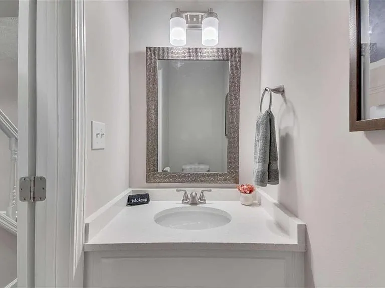 826 Moonlit Ln NW — Photo 12