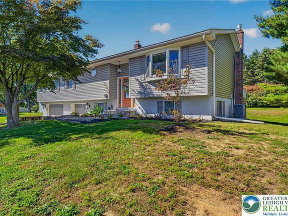 3rd image of 1158 Pecan Ln