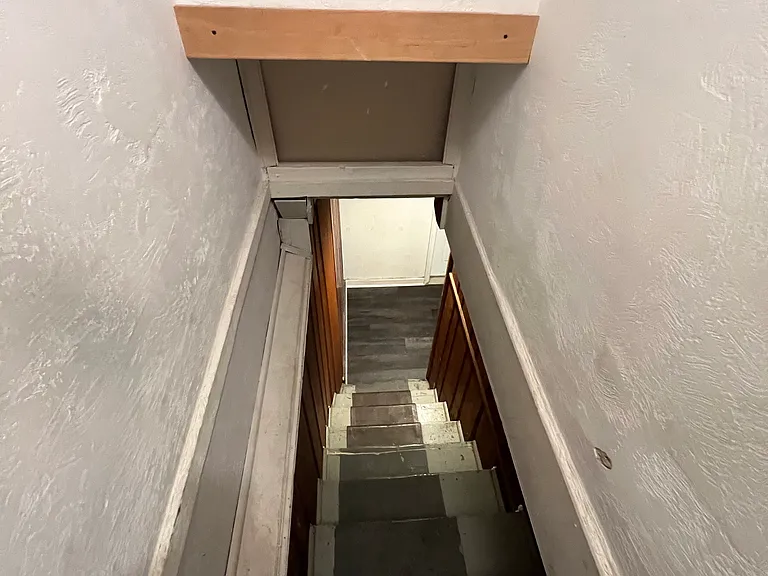 Entry to Basement
