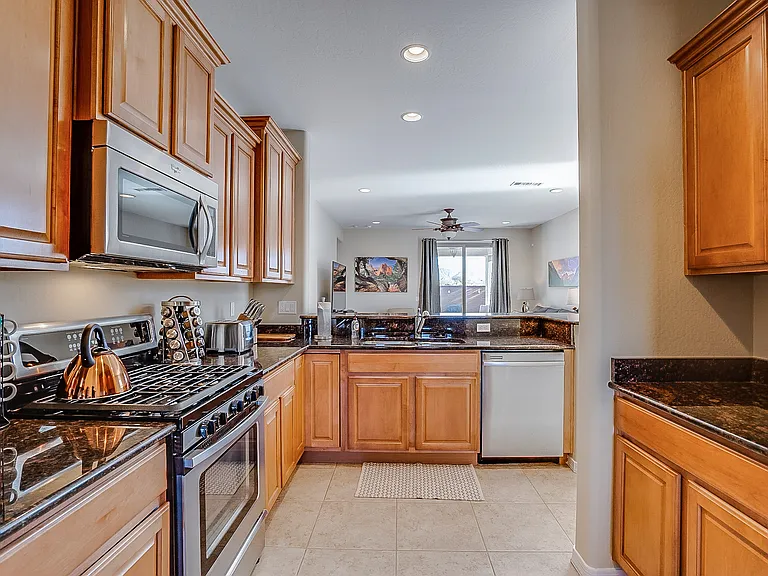 26731 W Pontiac Dr — Photo 13
