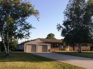 5217 Reifs Mills Rd, Manitowoc, WI 54220