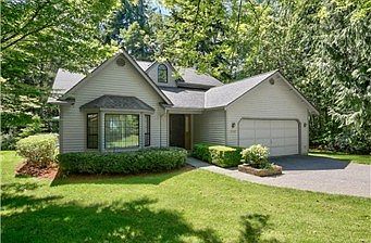 2nd image of 14104 Woodcrest Loop NW