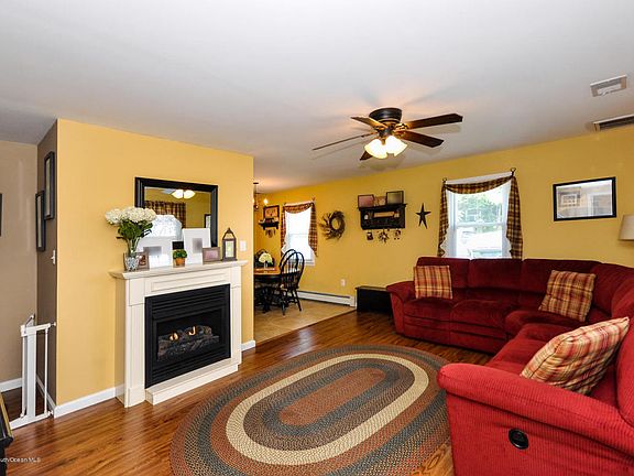5th image of 25 Keelson Dr