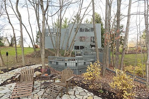 1st image of 5165 Lakeview Dr