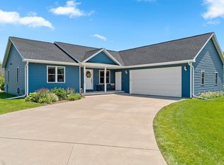 N9182 Dylan Dr, Appleton, WI 54915