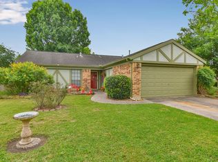 314 Lost Rock Dr, Webster, TX 77598