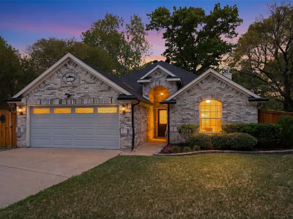 843 Yellow Tavern Ct, Grand Prairie, TX 75052