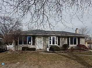 3227 Chase Dr, Warren, MI 48091