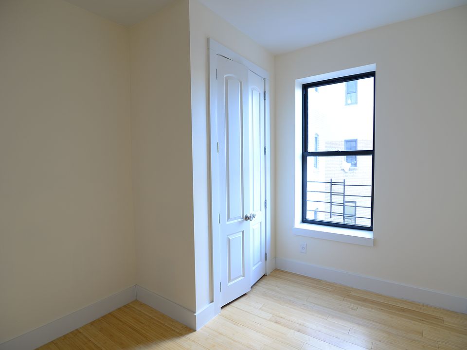 2nd image of 125 Brighton 11th St #4HU