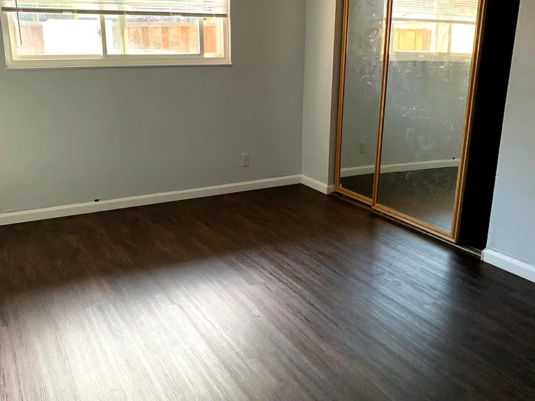 3511 Dalton Cmn — Photo 9
