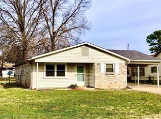 1102 B St, Barling, AR 72923
