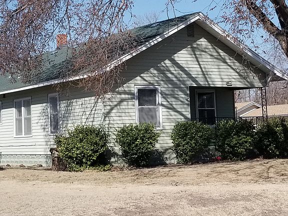3rd image of 306 W 25th Ave