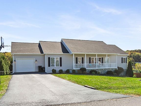 4th image of 6406 Graystone Dr