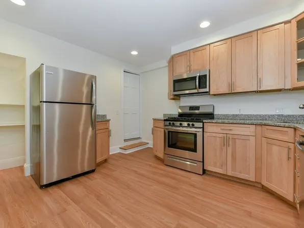 458 E 7th St APT 1, Boston, MA 02127