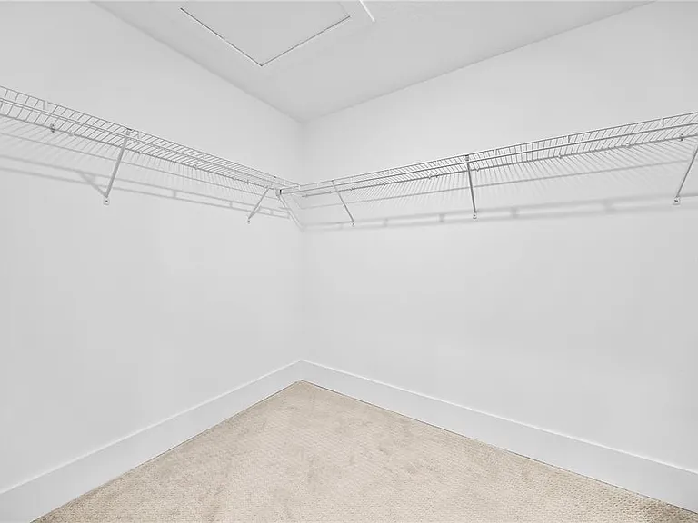 1694 Pinecliff Dr — Photo 46