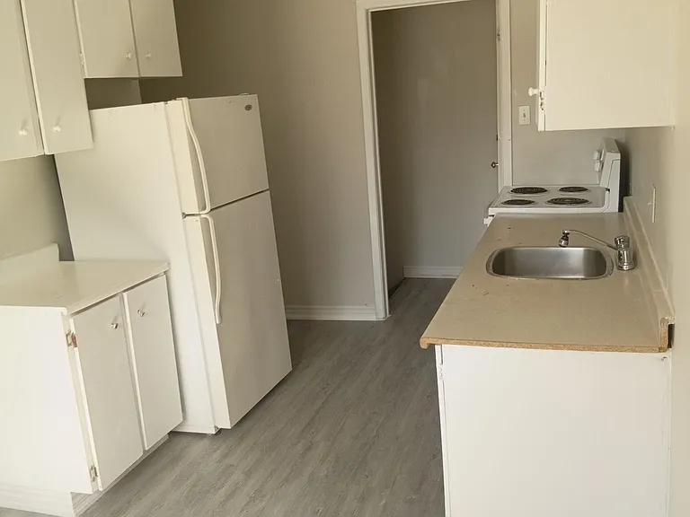 1128 Upper Wellington St #12 — Photo 4