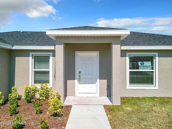 3rd image of 122 NW 12TH Place