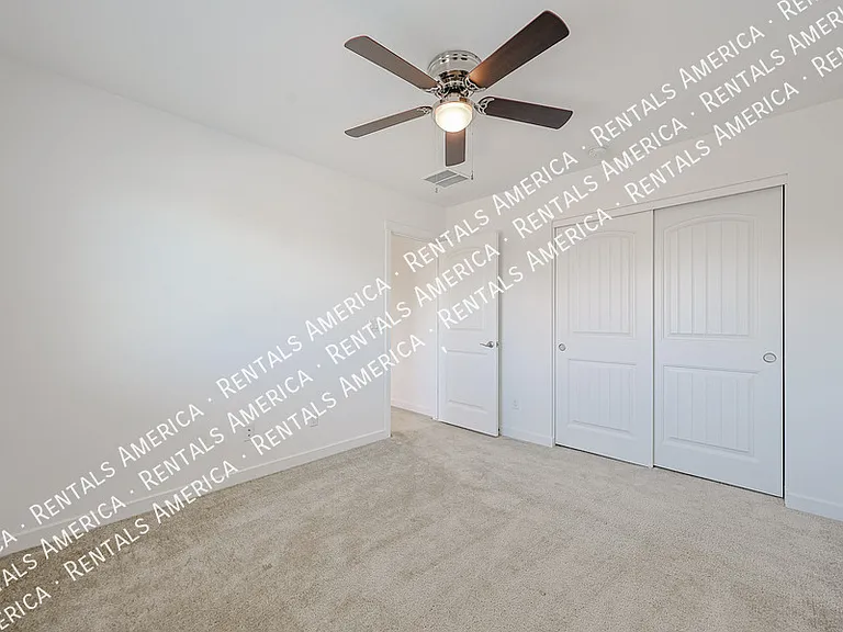 6038 W Hartford Ct — Photo 9