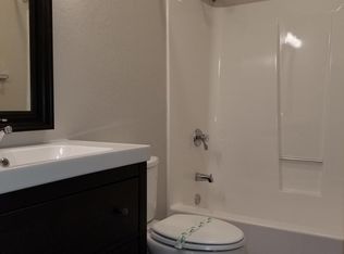 560 Winchester St APT 9, Vallejo, CA 94590