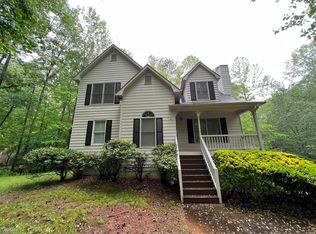 382 Mill Pointe Trl, Dallas, GA 30157