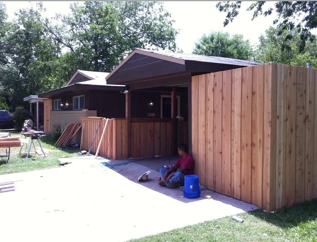 2522 Maverick Ave — Photo 2