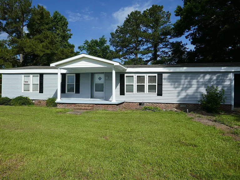 1409 Millpond Rd — Photo 1