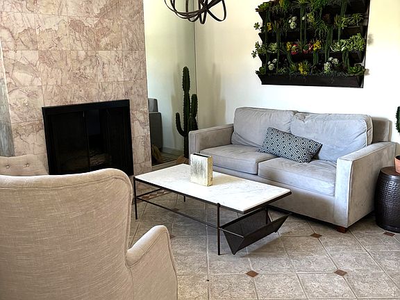 2nd image of 1440 23rd St APT 102