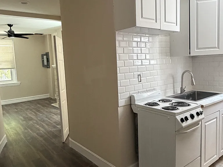 19 E Clapier St #1 — Photo 6