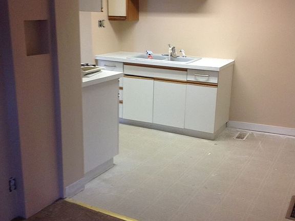 2nd image of 574 Orleans St #1