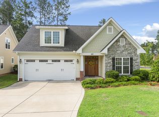 10 Skipping Pines Ct, Spring Lake, NC 28390