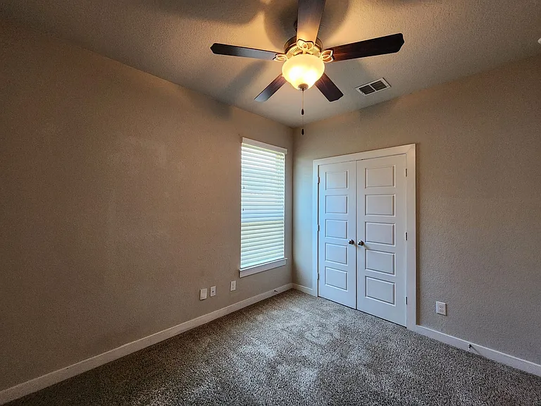 1143 Creekside Orch — Photo 14