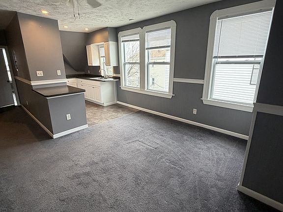 3rd image of 240 Phillips Ave #11542923